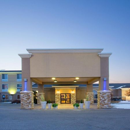 Holiday Inn Express Hotel & Suites Lexington By Ihg Экстерьер фото
