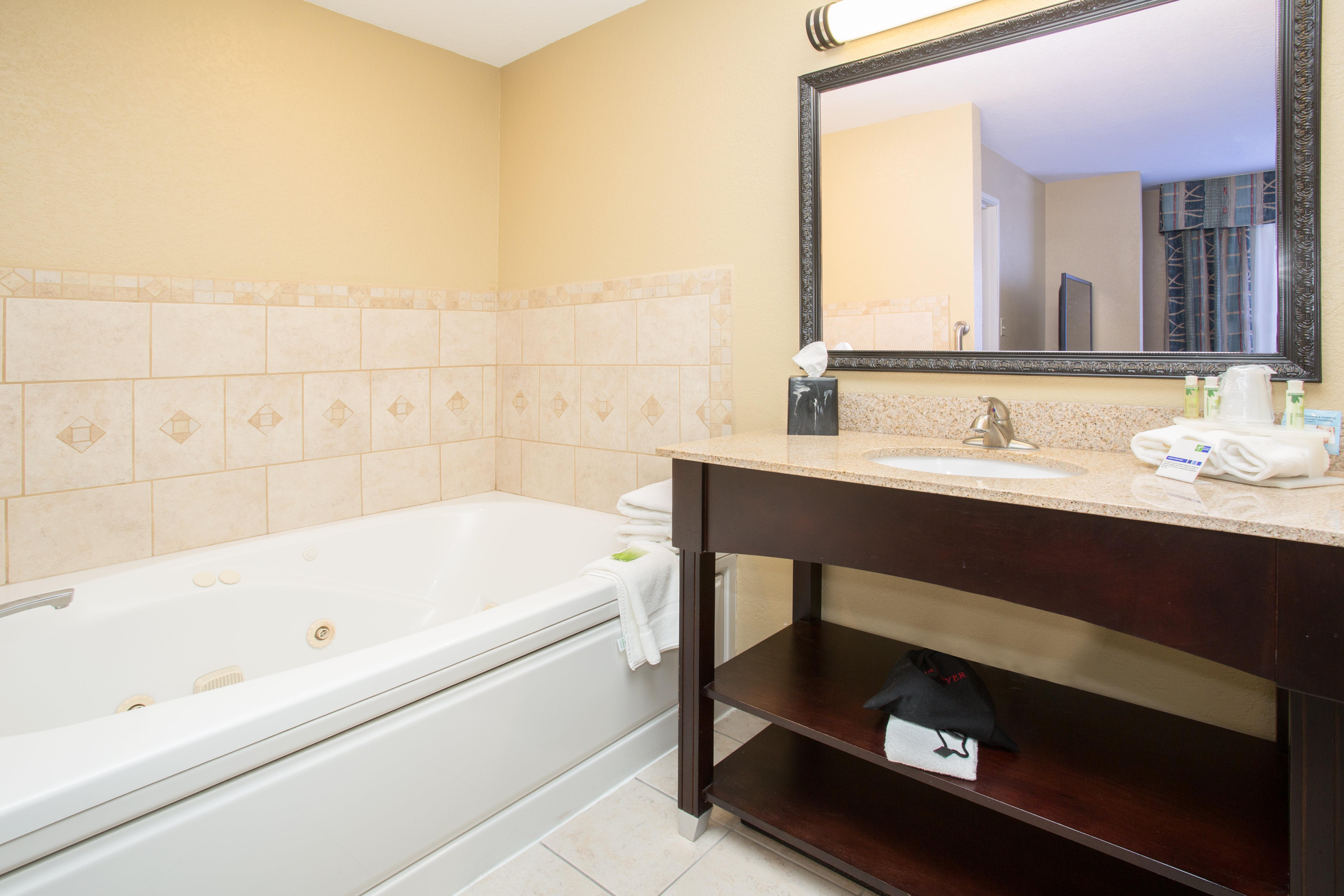 Holiday Inn Express Hotel & Suites Lexington By Ihg Экстерьер фото