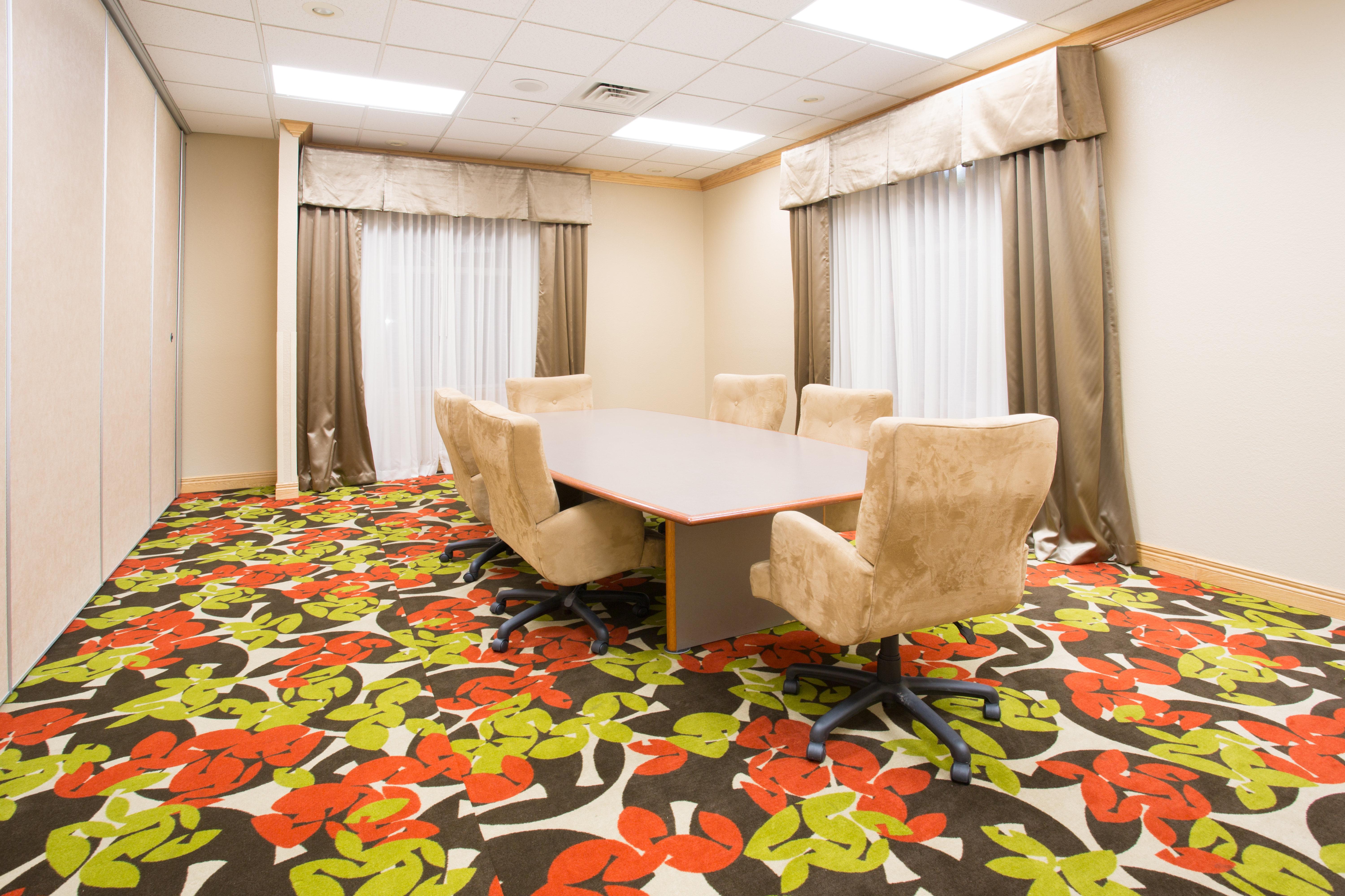 Holiday Inn Express Hotel & Suites Lexington By Ihg Экстерьер фото