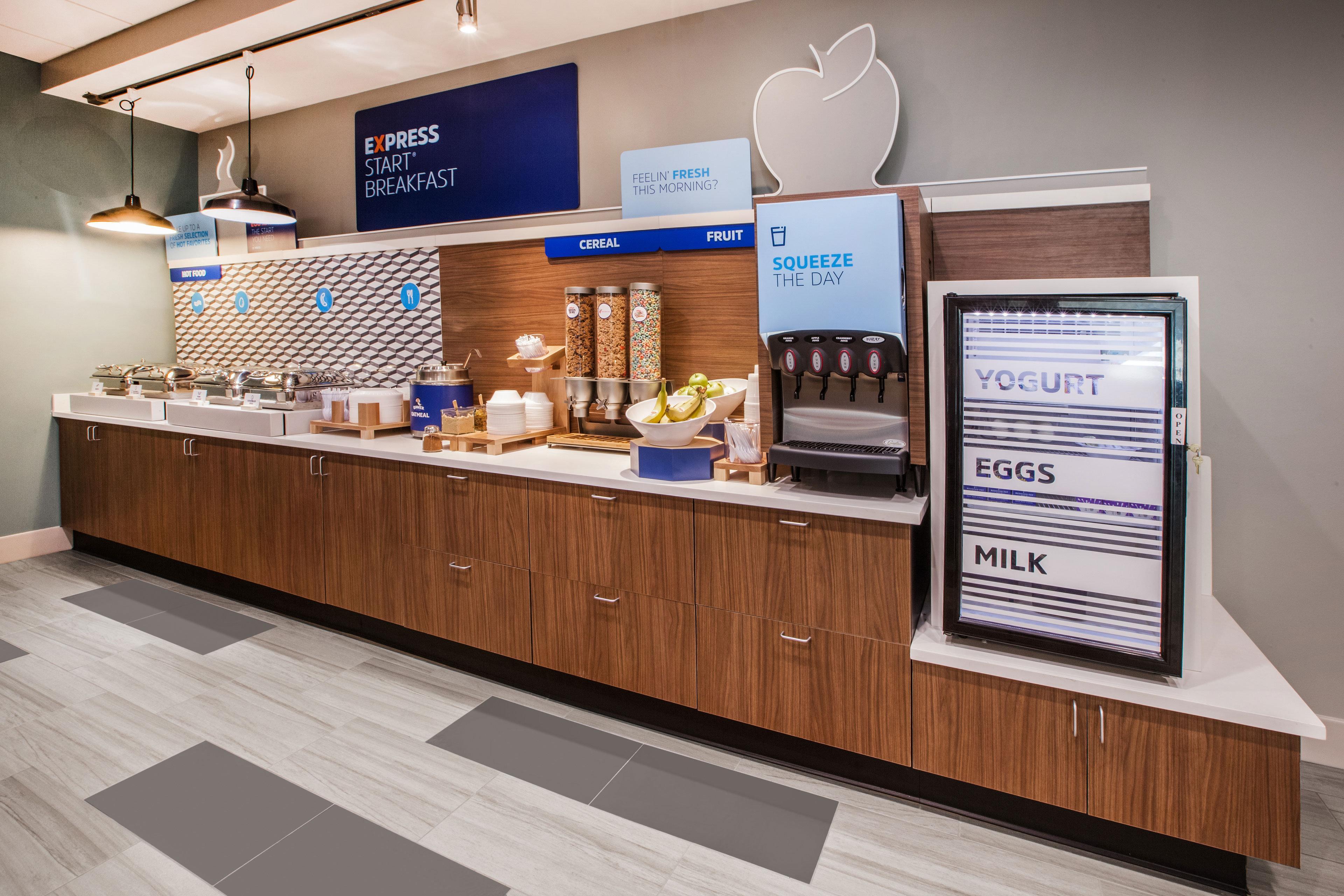 Holiday Inn Express Hotel & Suites Lexington By Ihg Экстерьер фото