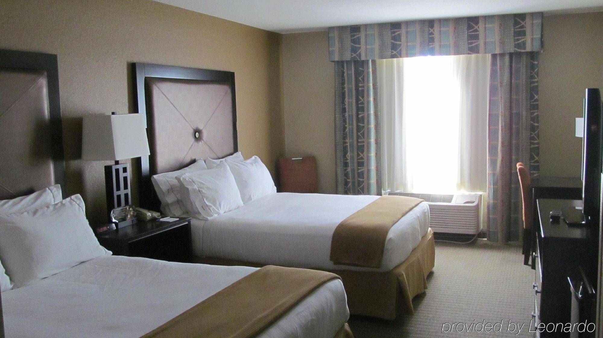 Holiday Inn Express Hotel & Suites Lexington By Ihg Экстерьер фото