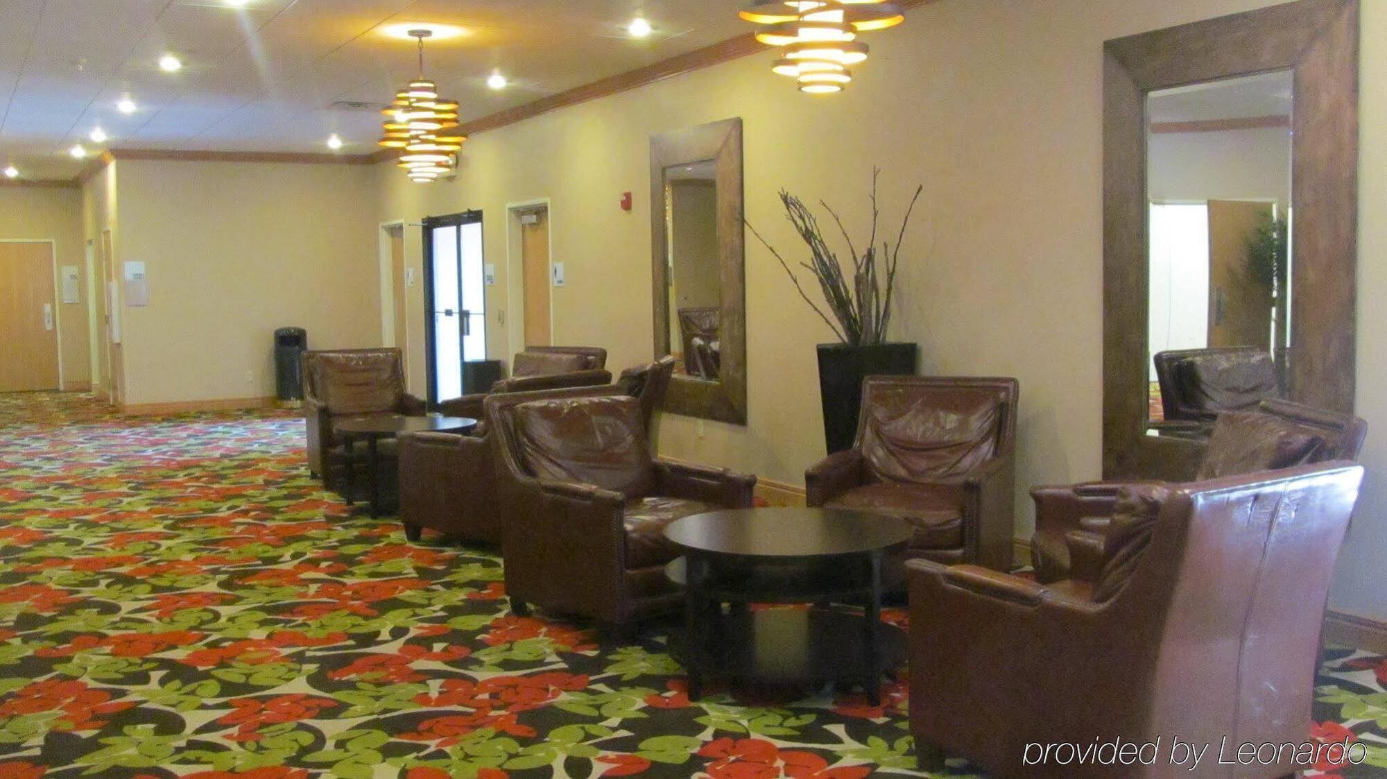 Holiday Inn Express Hotel & Suites Lexington By Ihg Экстерьер фото